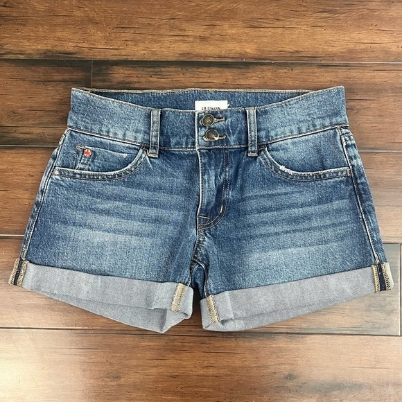 NWT - Hudson Ruby Cuffed Mid-Thigh Shorts - Size 26 - Picture 2 of 10